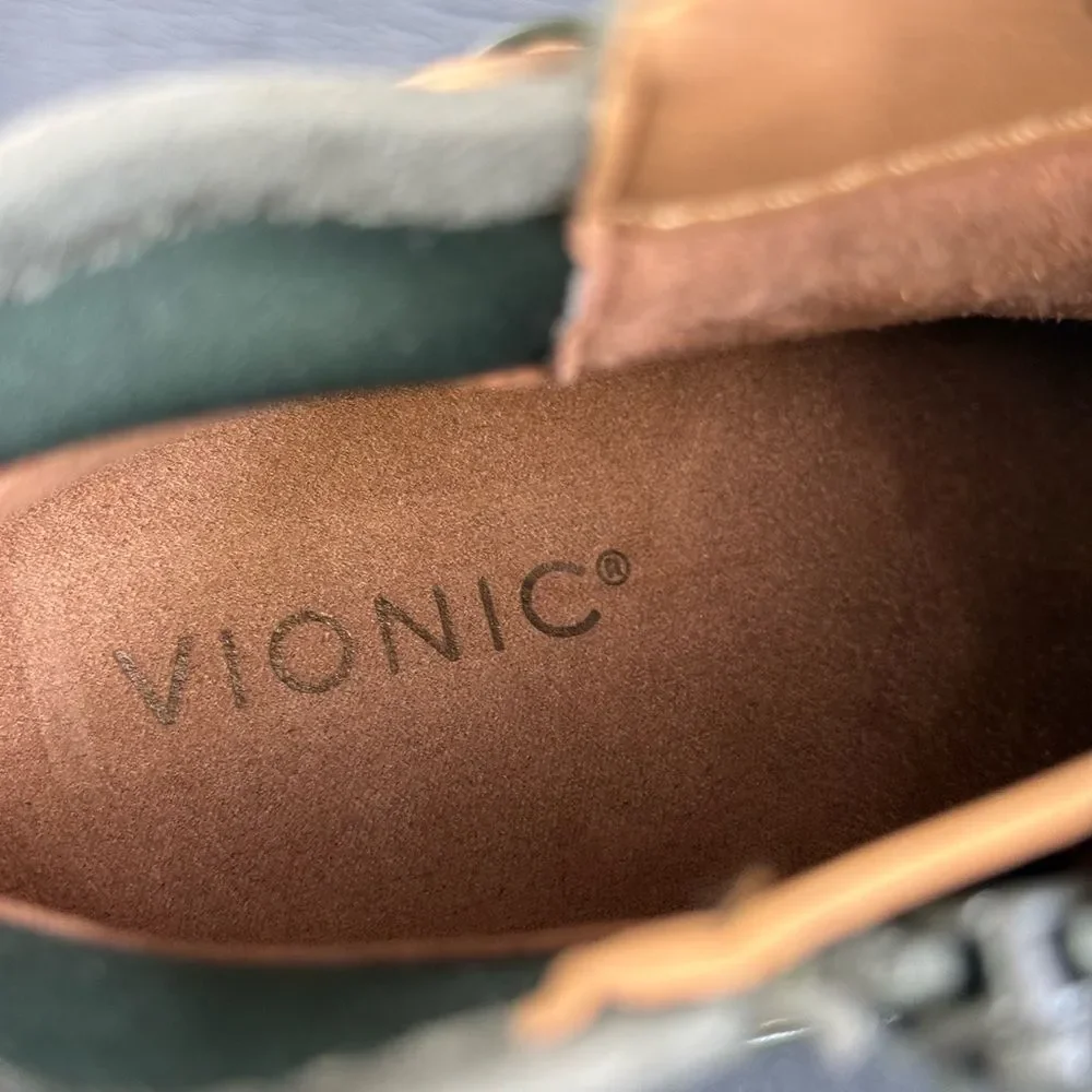 Vionic Tenley heeled zippered bootie olive green nubuck leather womens size 9.5